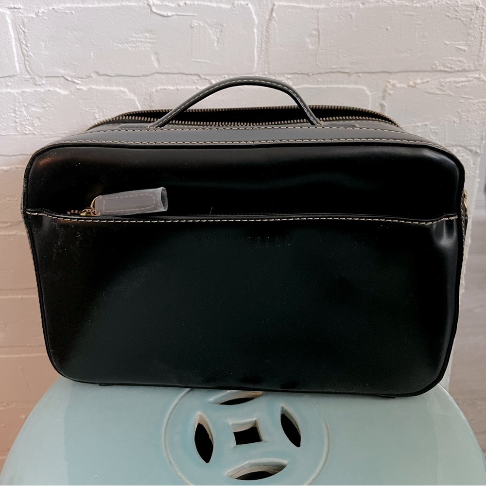 Bobbi Brown leather Vanity Beauty Case - new
